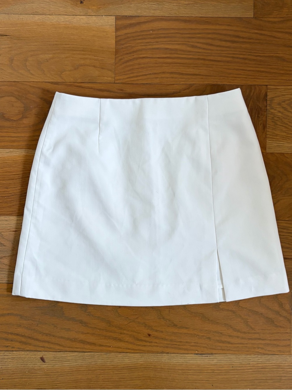 Uniqlo White Mini Skirt